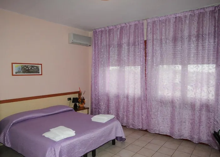 Ξενοδοχείο Cippa's 3*